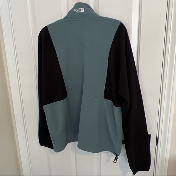 The North Face Fleece Jacket - Men’s - Picture 2 of 3